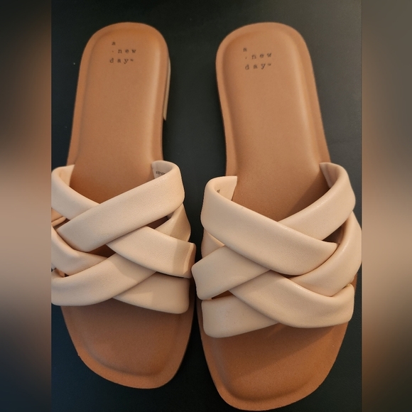 a new day Shoes - A  New Day Tan Sandals Size 9